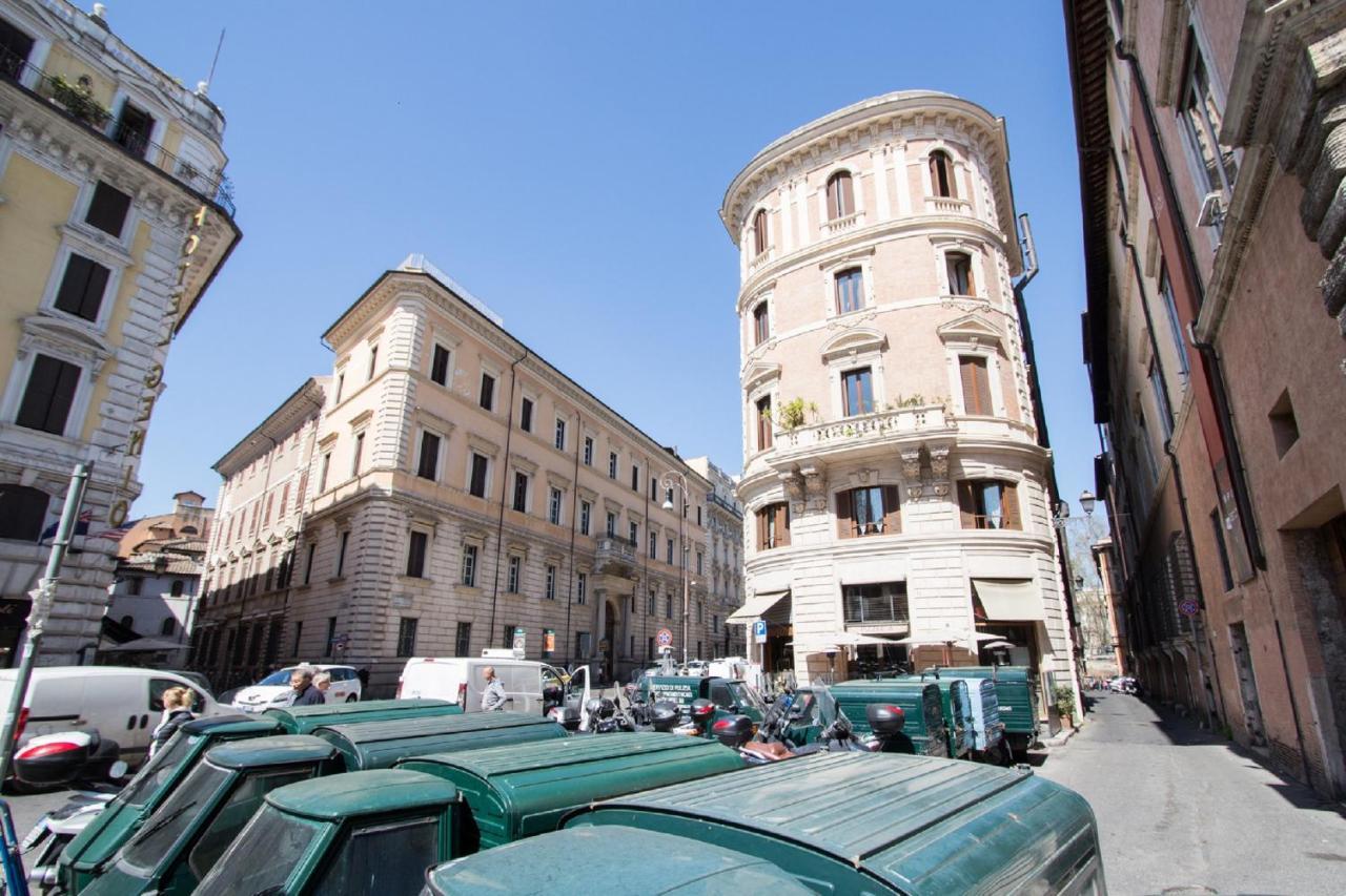 Sunny Apartment Navona Square Řím Exteriér fotografie